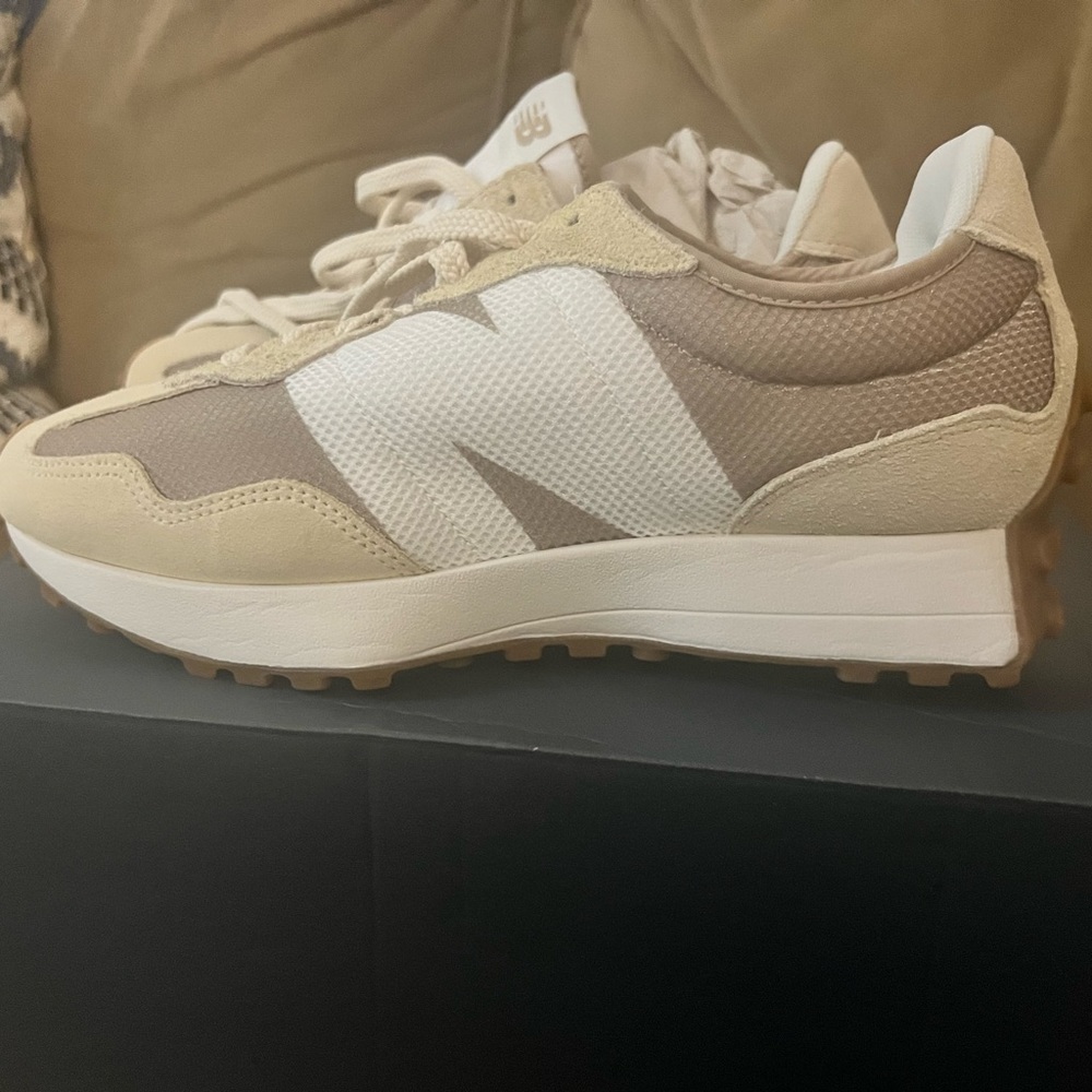 Brand New - New Balance Bone 327 Shoes - Size 9.5